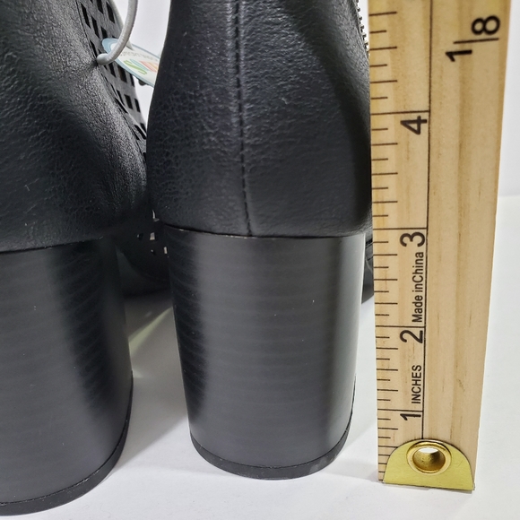 NWT JellyPop Terrence Caged Open Toe Ankle Boots 3" Heel Black Womens Size 8 - Picture 15 of 15